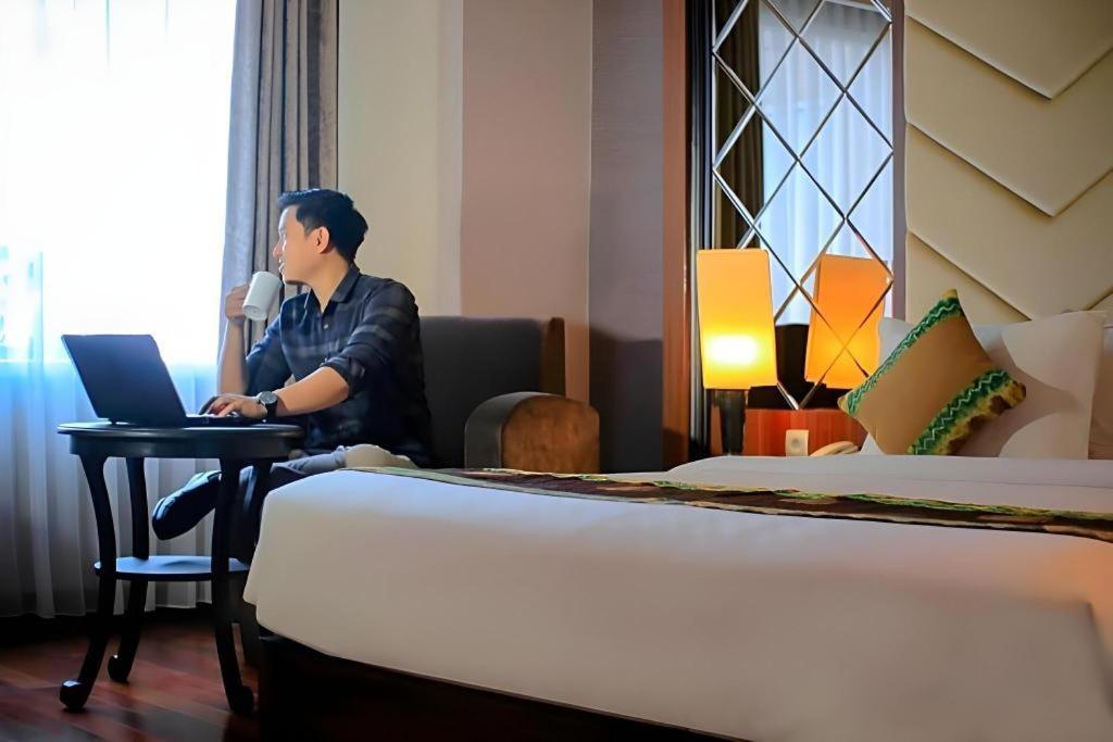 Grand Qin Hotel Banjarbaru Exterior foto
