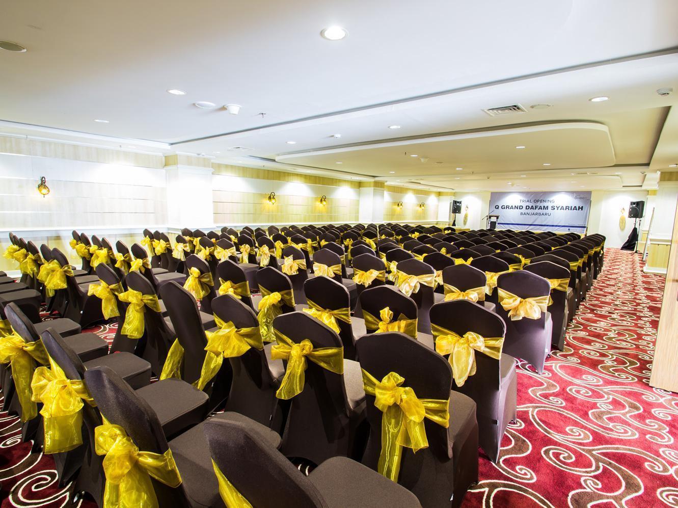 Grand Qin Hotel Banjarbaru Exterior foto